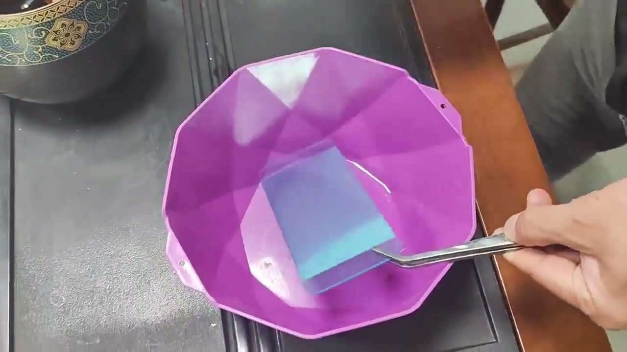 Boiling Water Thermal Debonding Test - High Adhesion Heat-Release Tape for Metal Parts
