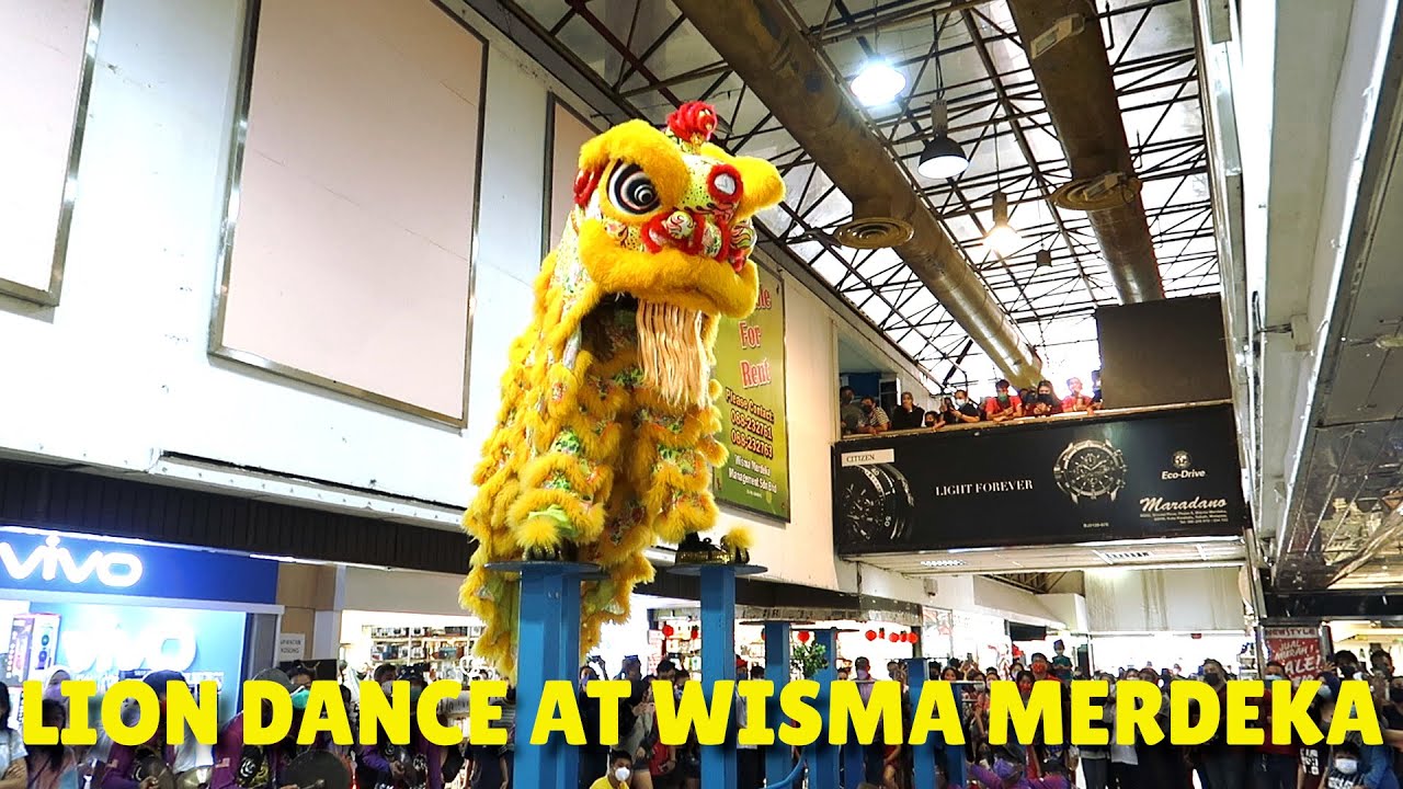 Lion Dance at Wisma Merdeka, Kota Kinabalu (6/2/2022)