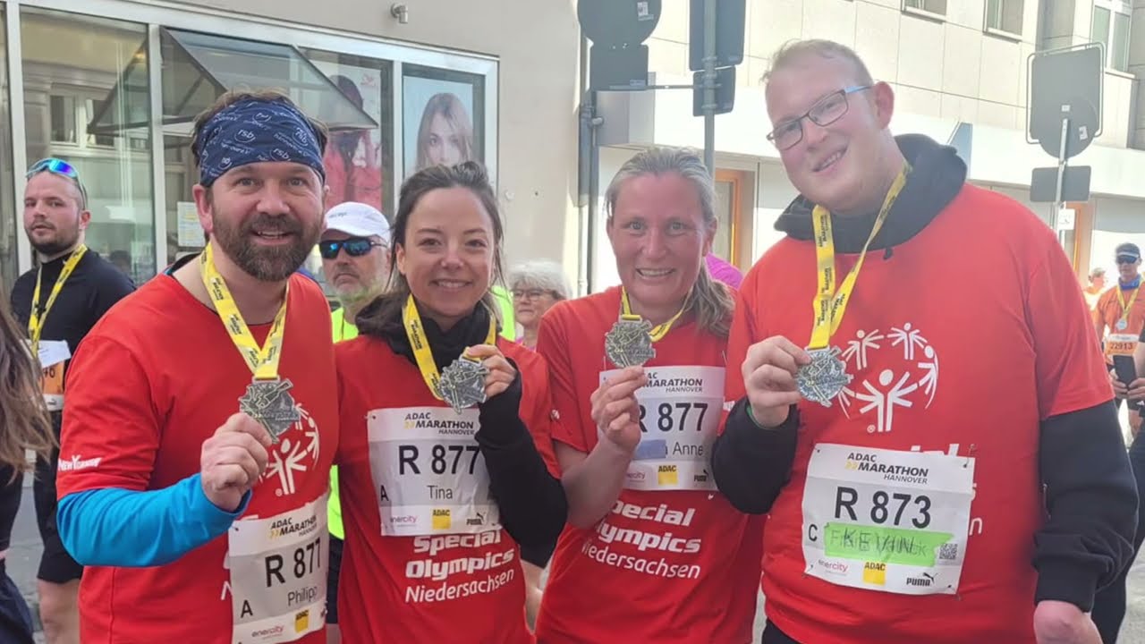 ISMIV Staffel beim ADAC Hannover Marathon 2025