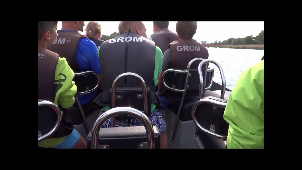 Rejs łodzią Grom w  Dziwnowie