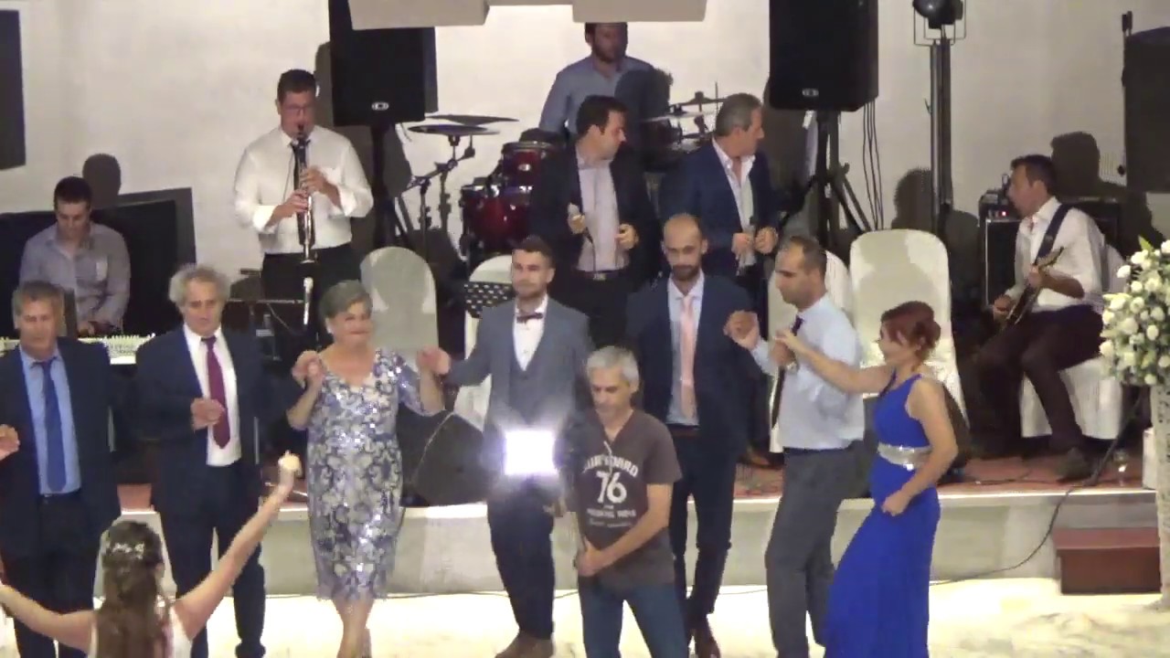 ΩΡΑΙΑ ΠΟΥ ΕΙΝΑΙ Η ΝΥΦΗ ΜΑΣ - ΔΗΜΗΤΡΗΣ ΣΚΟΤΗΣ ΤΡΑΓΟΥΔΙ
