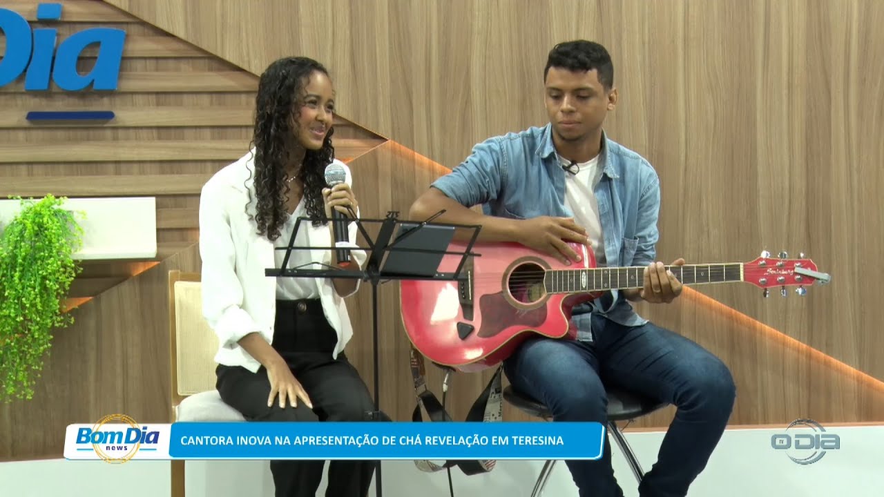 Cantora inova na apresentação de Chá Revelação em Teresina 14 02 2023