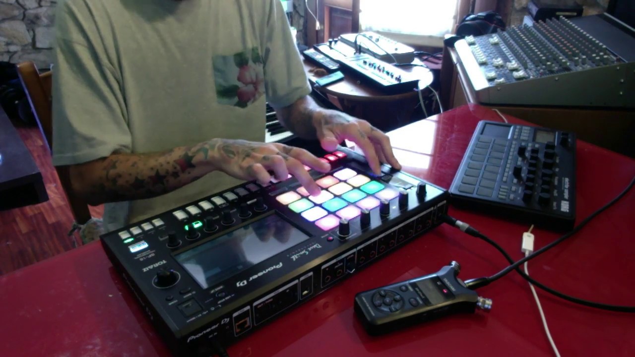 Marc Molina-Pioneer Toraiz Sp16 (A bit of Tech-House)