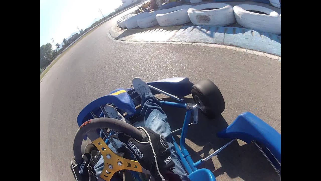 MIKE PILOTANDO EN KARTING OLIVA UN KART DE COMPETICION DE 400 C.C. MI PRIMERA VEZ 07.07.13