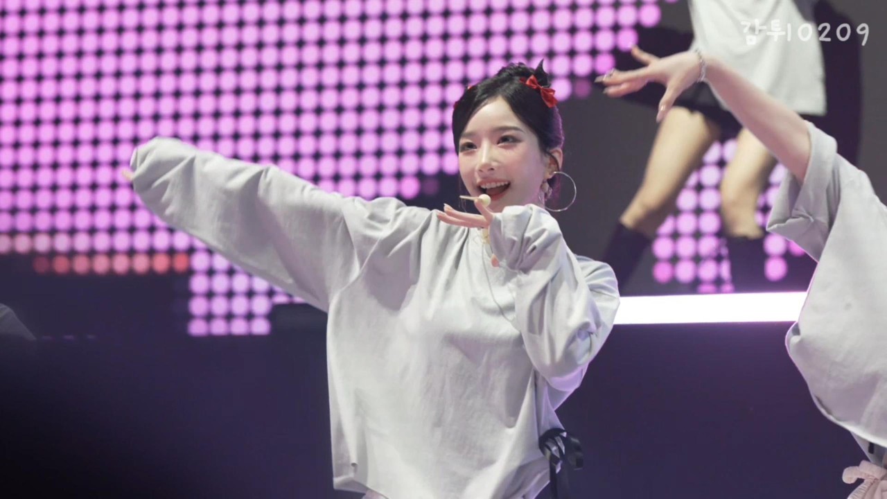 260228 트리플에스 tripleS My Secret New Zone  in Taipei - Christmas Alone YooYeon  김유연  Fancam 직캠