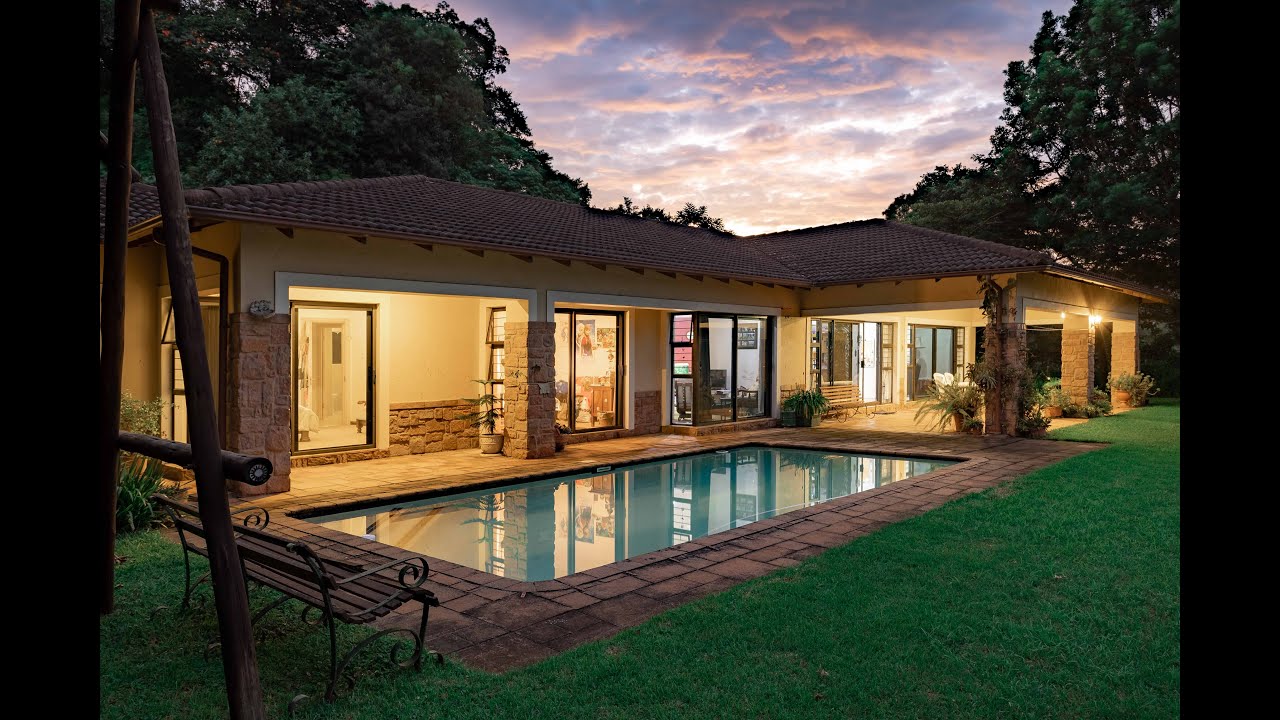 R3,695,000 | 4 Bedroom House For Sale in Kloof