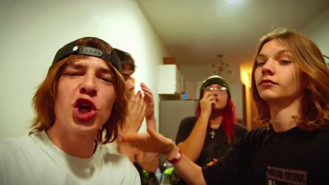 lungskull - feelin right (music video) (shot by @sebsnightmare)