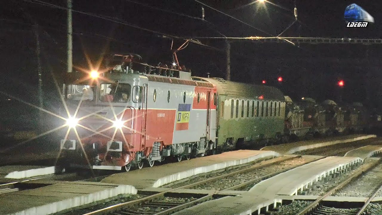 Tren CFR MARFĂ cu Indicativ Militar pe Seară în Gara Năsăud - 27 Octombrie 2025