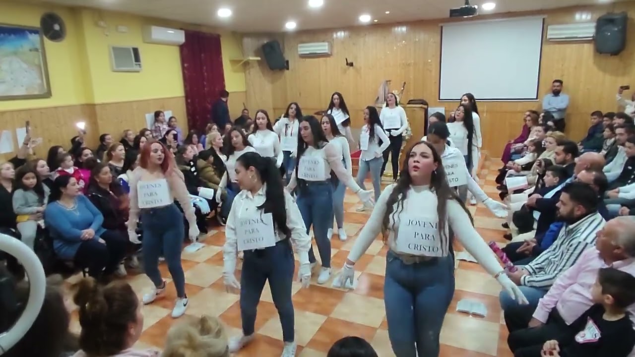 Danza 2022 Jóvenes para Cristo iglesia de Miajadas