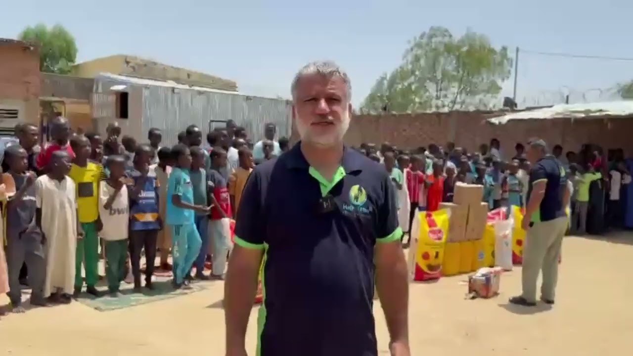 Çad'taki bir yetimhaneye yardım çalışması
