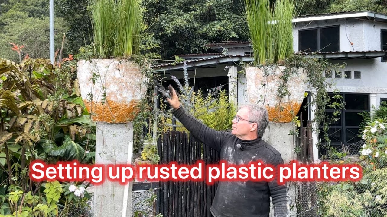 Creating resin planters ready for a rust finish!