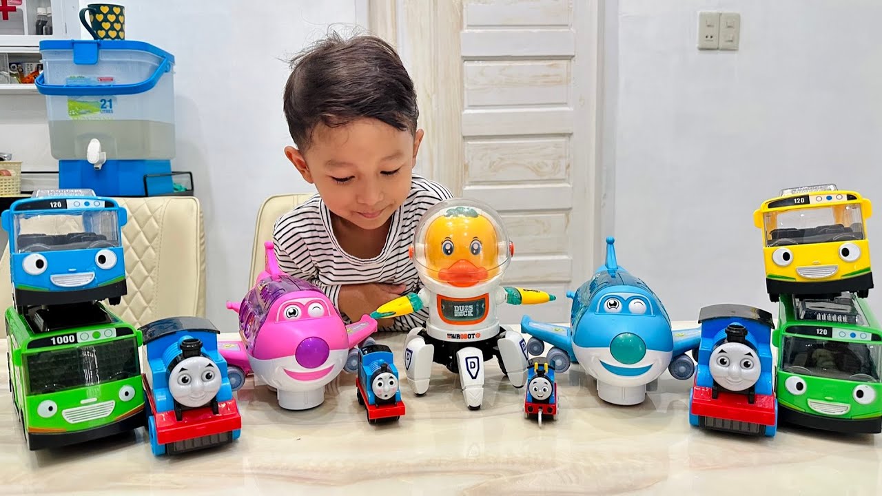 Thomas and Friends, Saya senang bermain tayo little bus, Collection bus tayo & Thomas