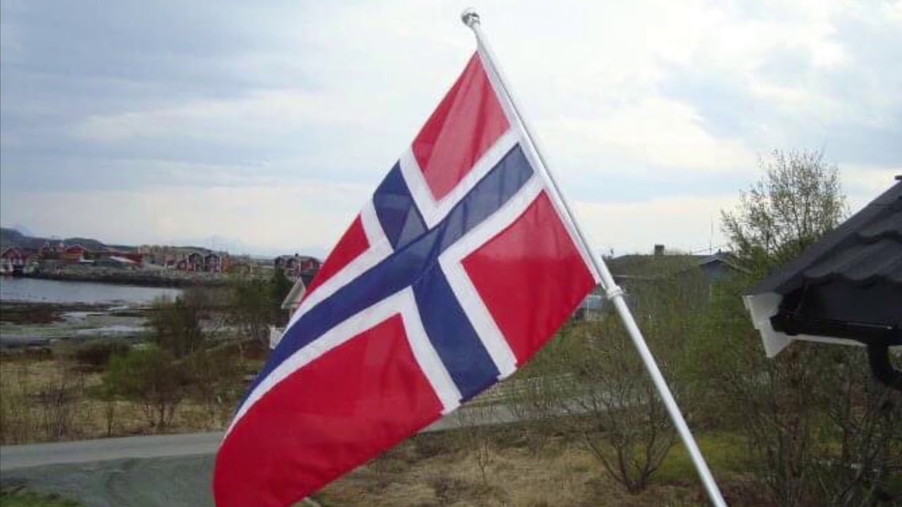 Norway / island and village Lovund / Valentyna life
