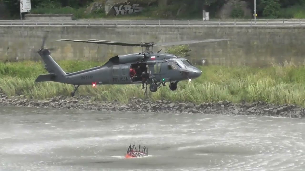 🇵🇱 Sikorsky S-70i Blackhawk Polska - Policja SN-71XP Wildfire Water Bucket