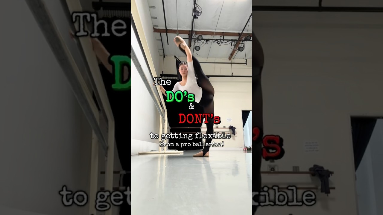 Subscribe for more🫶🏻 #ballet #ballerina #stretches #dancer #balletdancer #stretchroutine #flexible