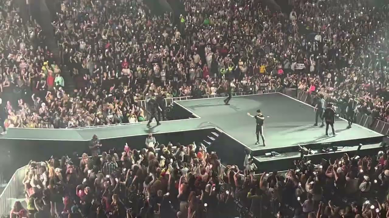 Stray Kids in Chicago - My Pace