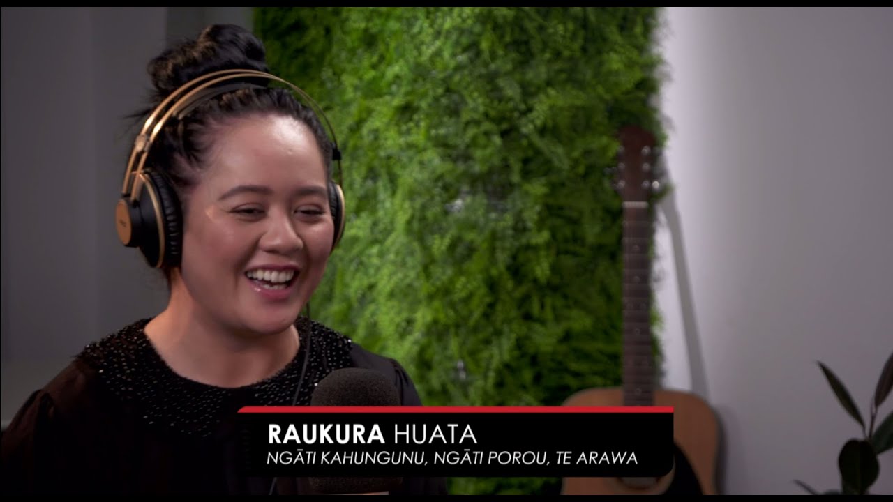 Ki Tua, Raukura Huata