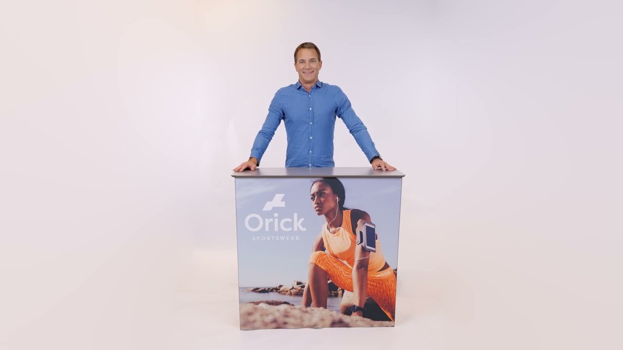 Expolinc faltbare Messe-/Promotiontheke mit vormontierter Flachkeder-Grafik.