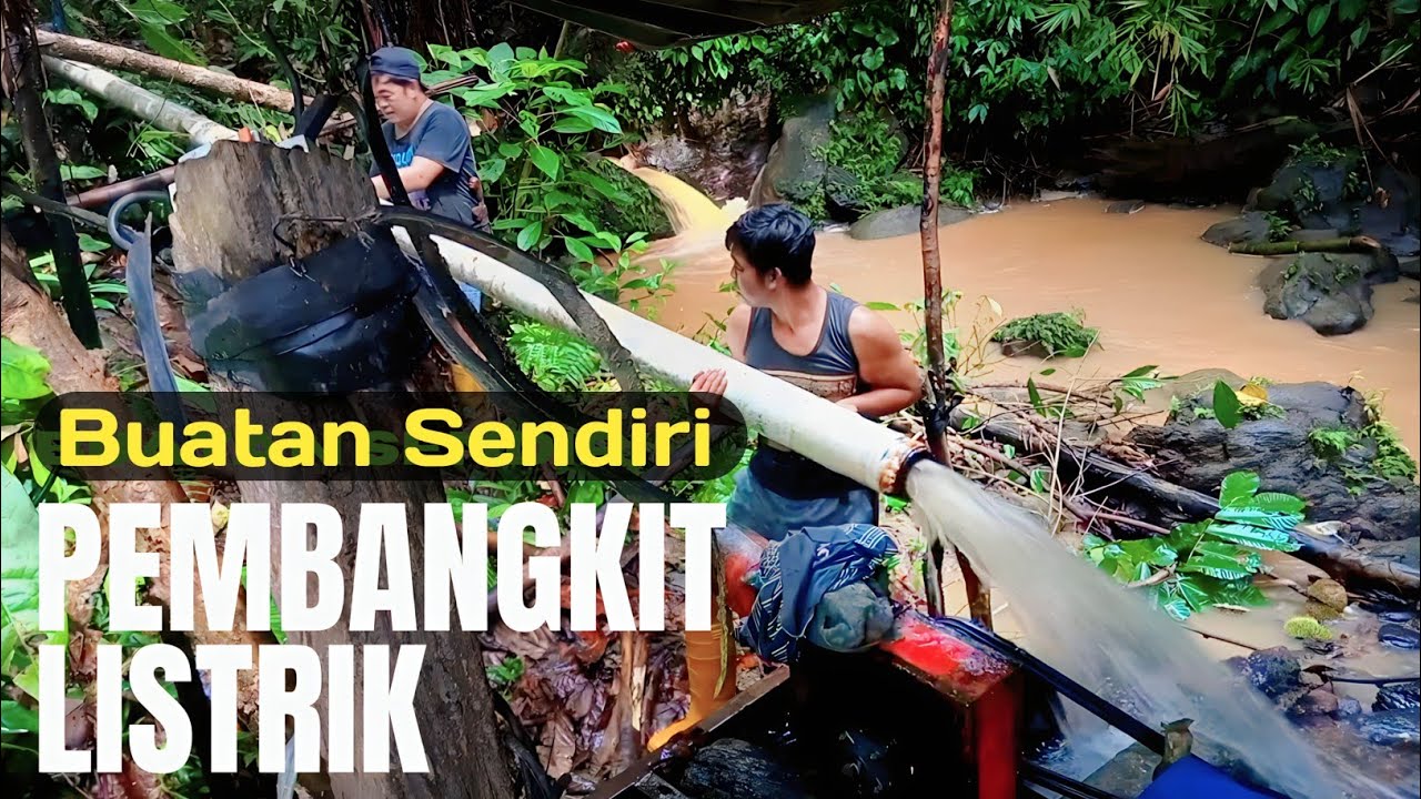 Memperbaiki turbin air pembangkit listrik,suasana kampung terpencil