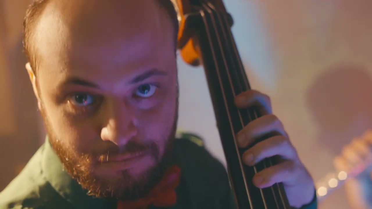 Le larve  -  Incel  (official video)
