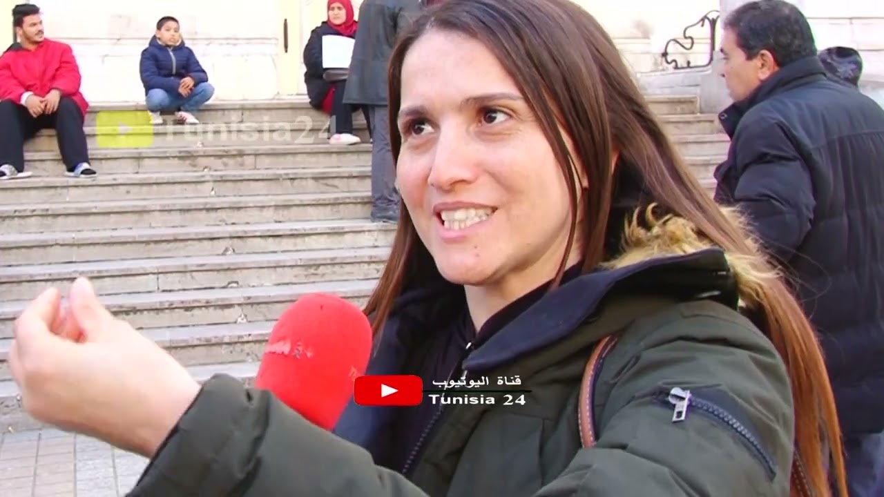 الدكاترة الباحثون يحتجون..عدينا أعمارنا في قراية وبحوث وفي لخر نلقاو رواحنا في شارع..لن نستسلم
