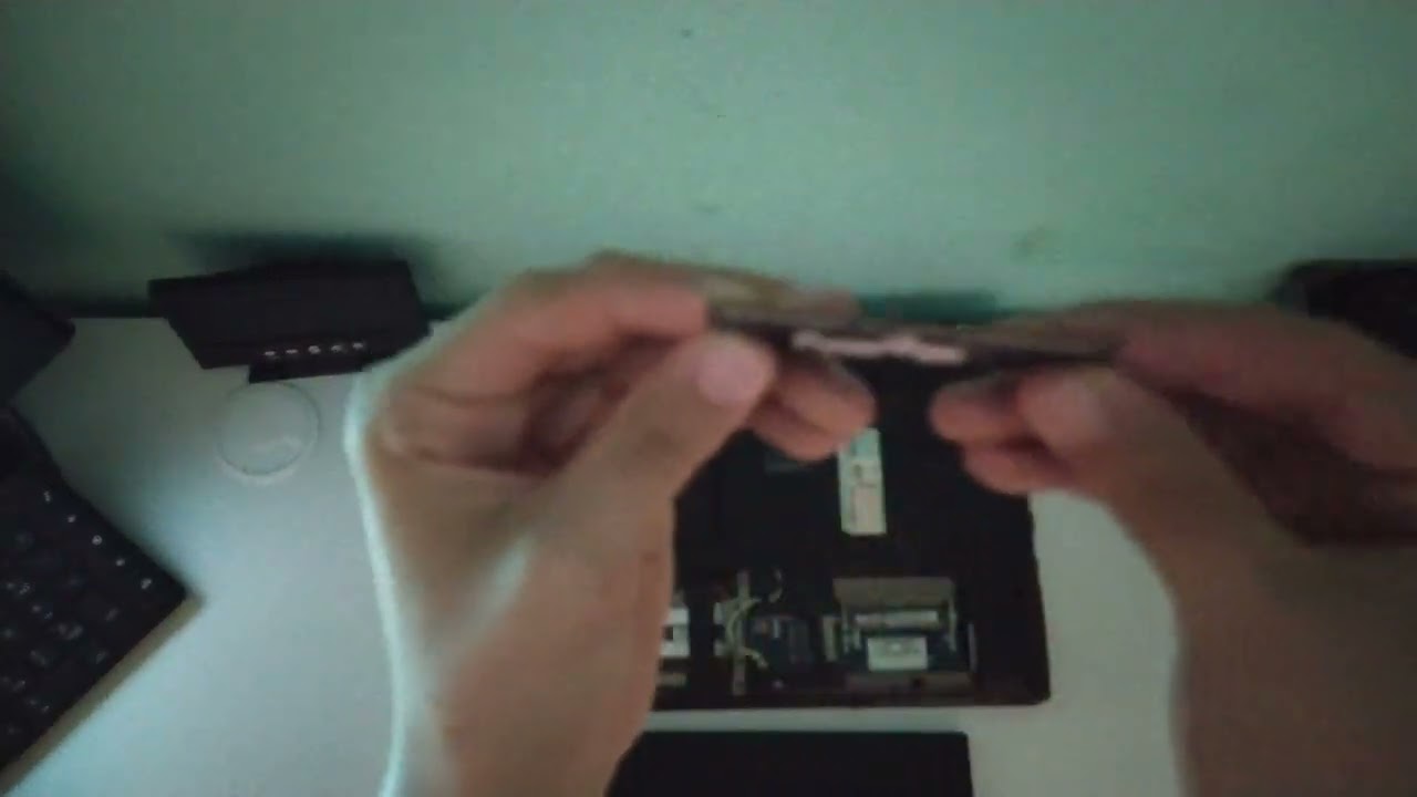 Tutorial Elettronica: Come cambiare HDD e Memoria RAM.