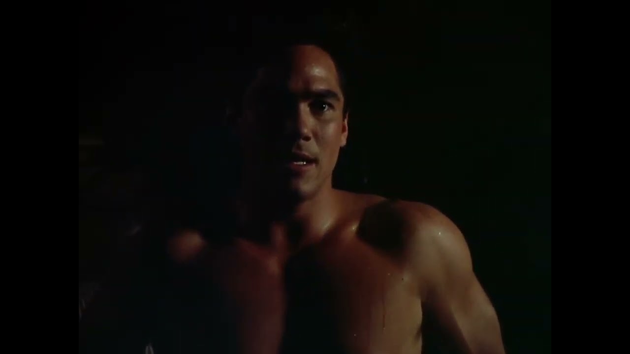 Lois and Clark HD Clip: Baron Sunday scares Clark
