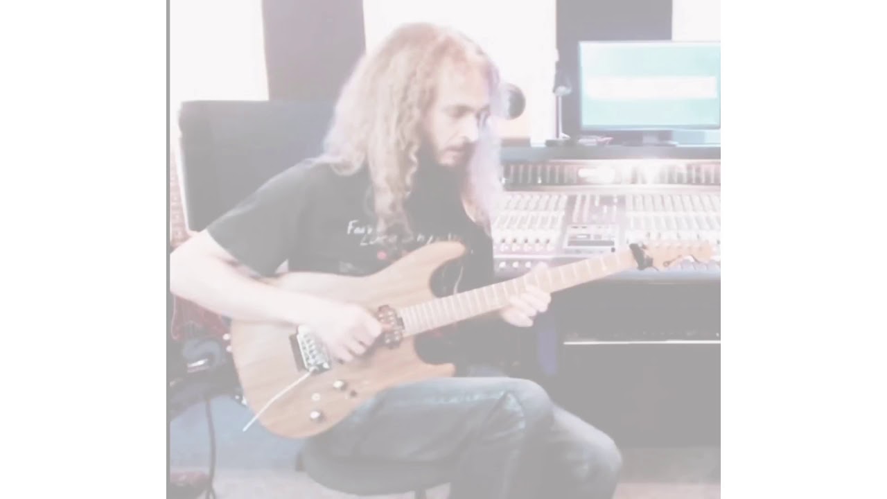 Guthrie Govan  jam on  Emotive ballad ！