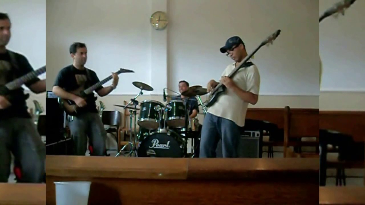 Enjoying Notes   Marcos Vinny-guitar #Ozeas fender-bass Fabiano Oliveira-drums