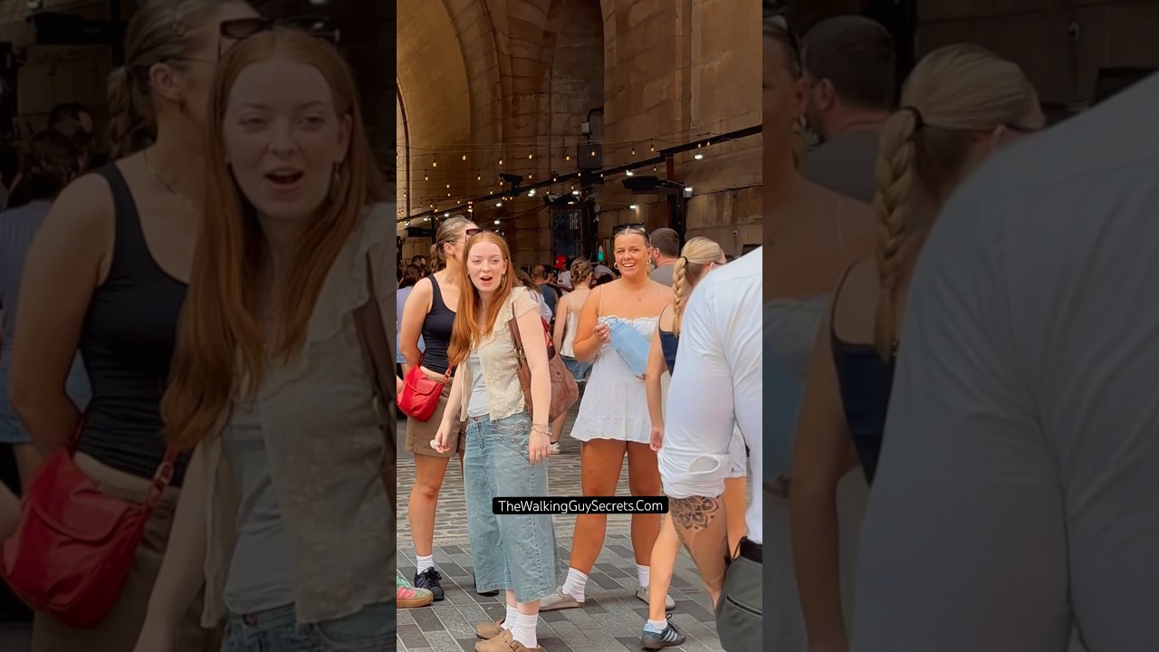 Sokakta Y&uuml;r&uuml;d&uuml;m 🚶🏻&zwj;♂️| Sokaktaki İnsanların Tepkileri 👀