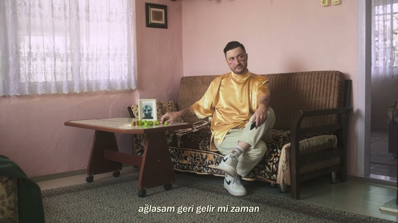 Barış Demirel (feat. Kayra) - Özlesem de Birini