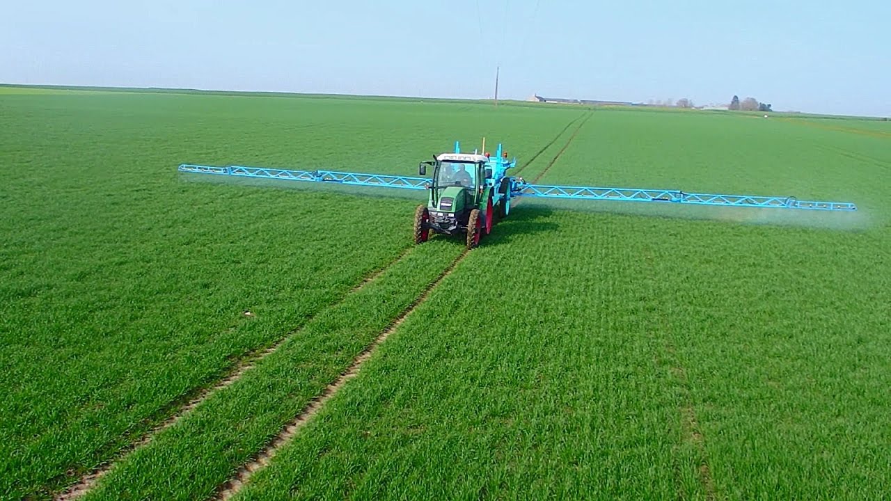 Traitement des bl&eacute;s - Fendt 308 I Berthoud Major