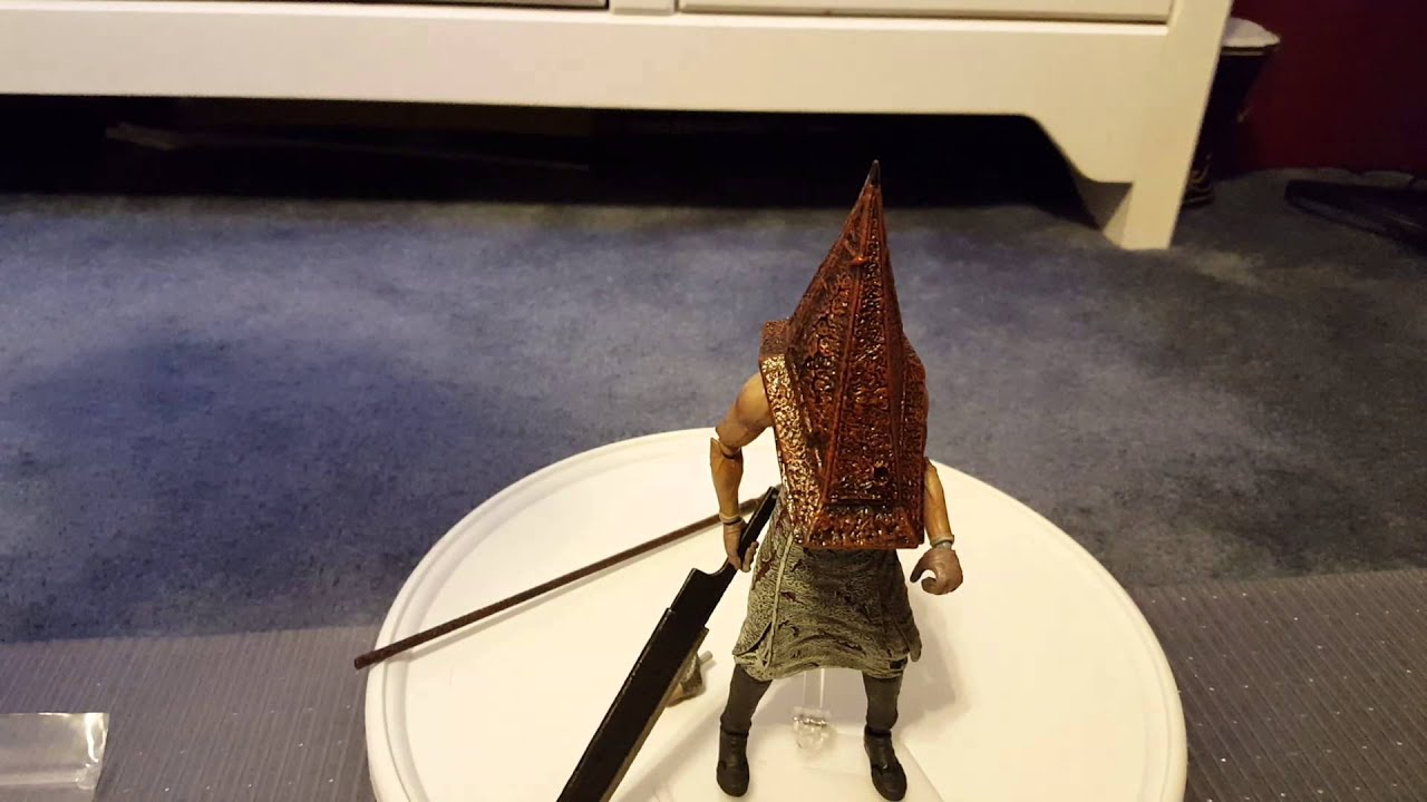 Figma knock off pyramid head figure review!