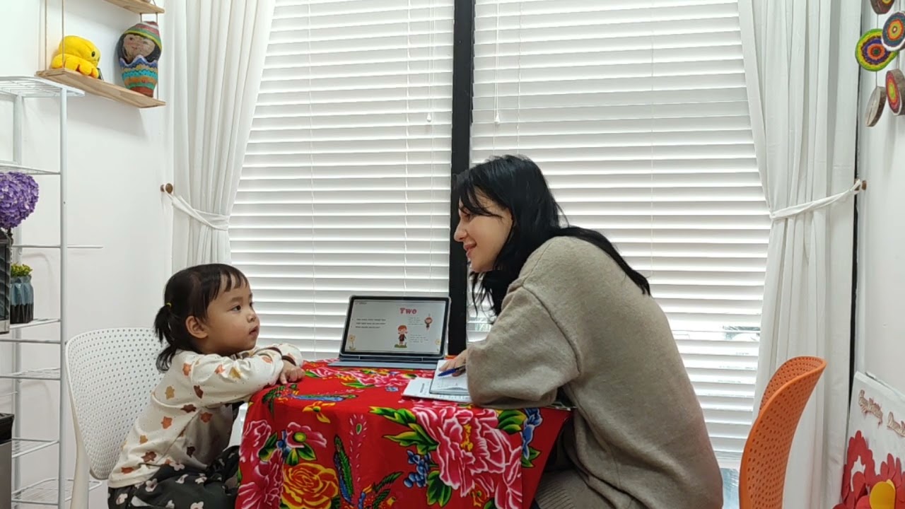 January_Khánh Ngân