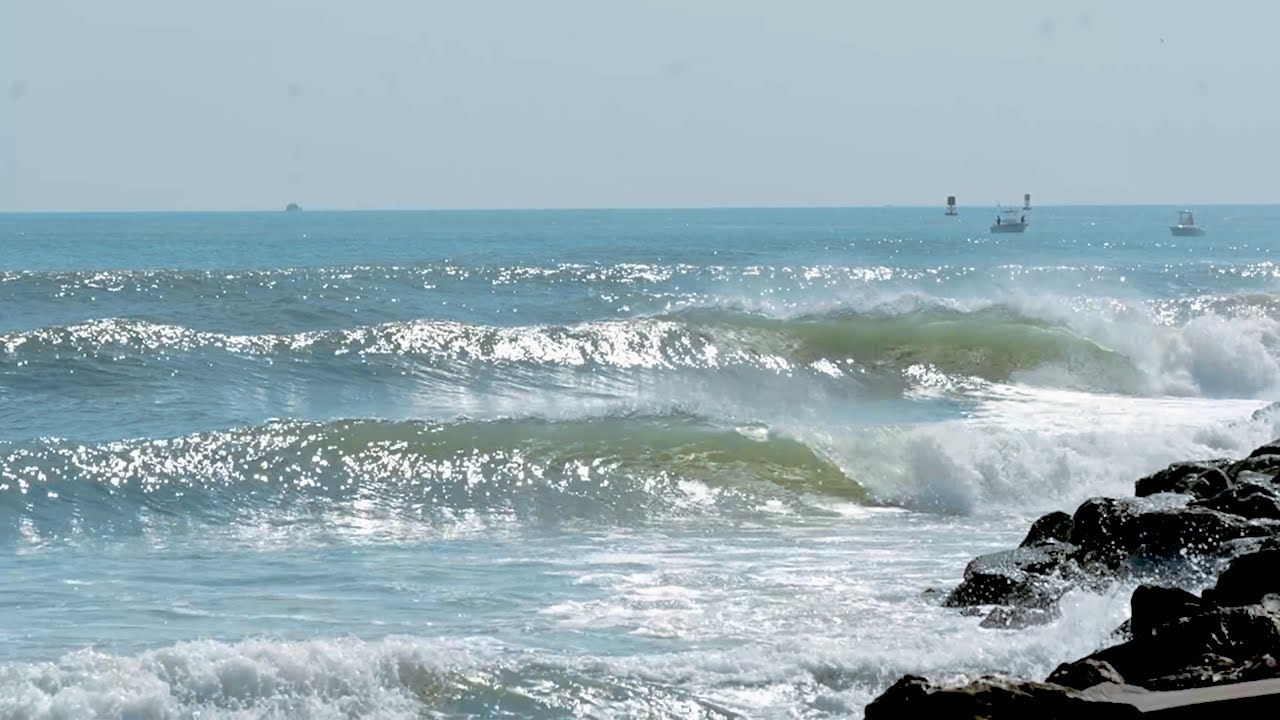 Ponce do be Wedging Surfing Hurricane Ernesto