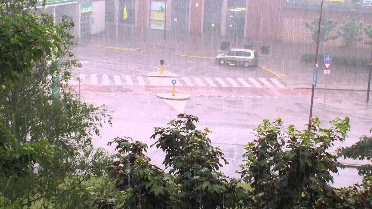 5-7-2012 heerhugowaard veel regen.-1/1