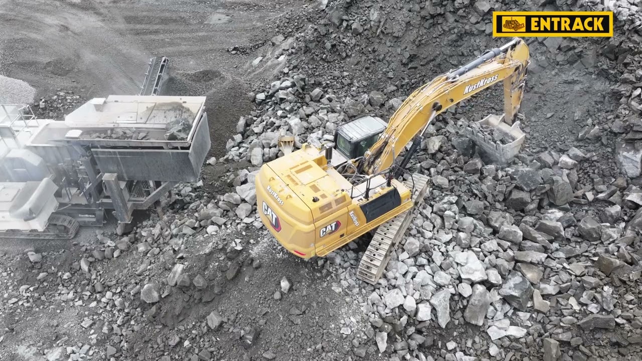 Cat 352 with MITO bucket and Starmet tooth system