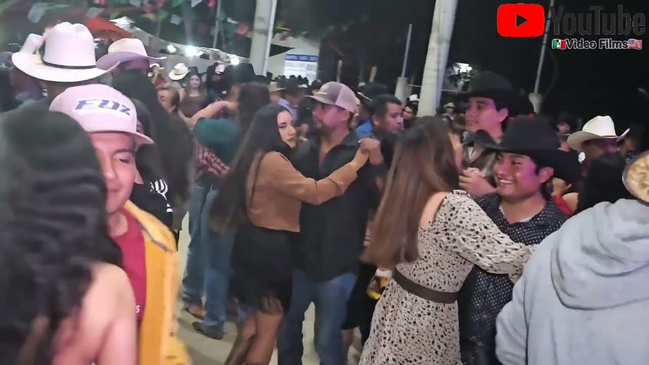 grandioso baile en el cuajinicuil Tlacotepec 14 diciembre 2023