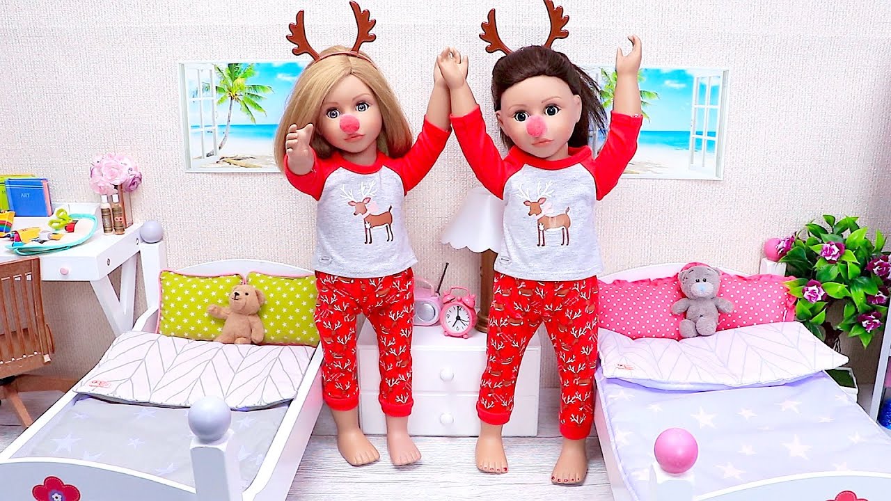 Baby Doll Sisters Dress up with Pajamas Like Rudolf Reindeer! Play Toys
