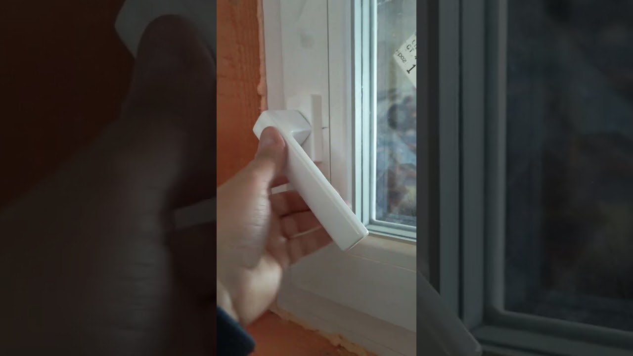 Ossature Bois avec fenêtre pvc intégrée de chez Ecopan.ro