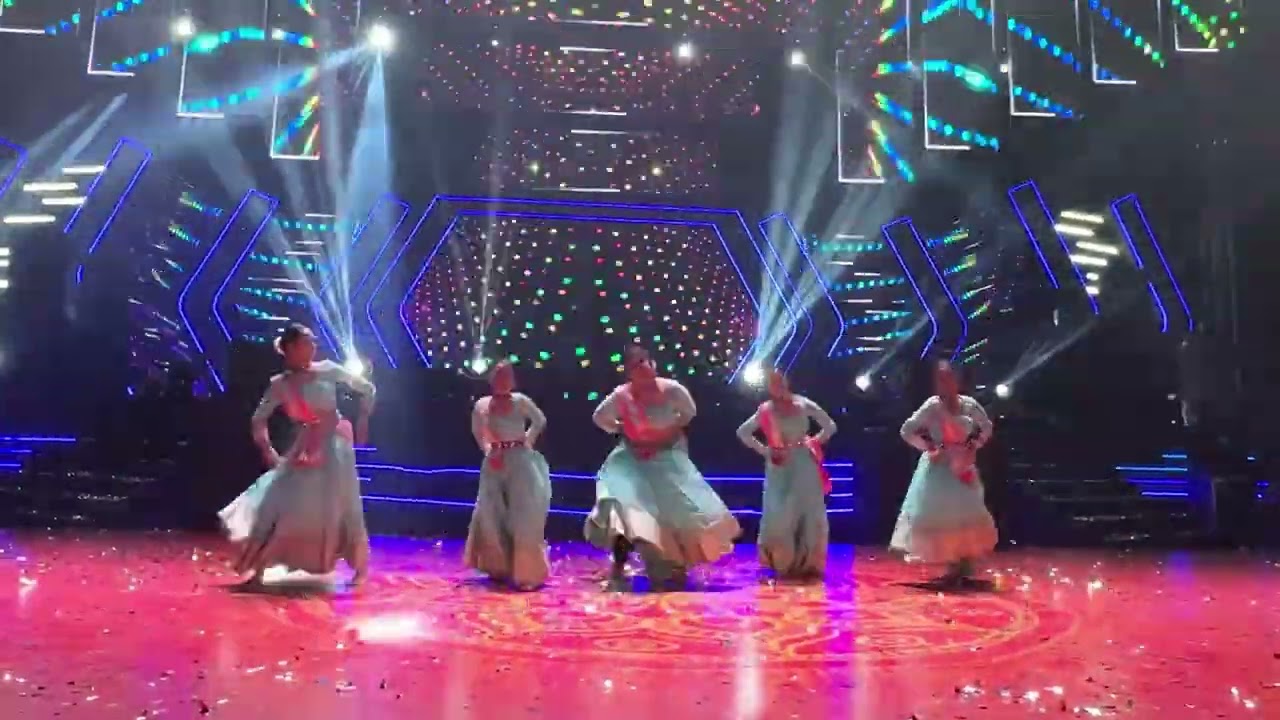 Garba Mashup Choreography for Sangeet Event | Garba | Dance | Sangeet Choreography | Wedding Dance |