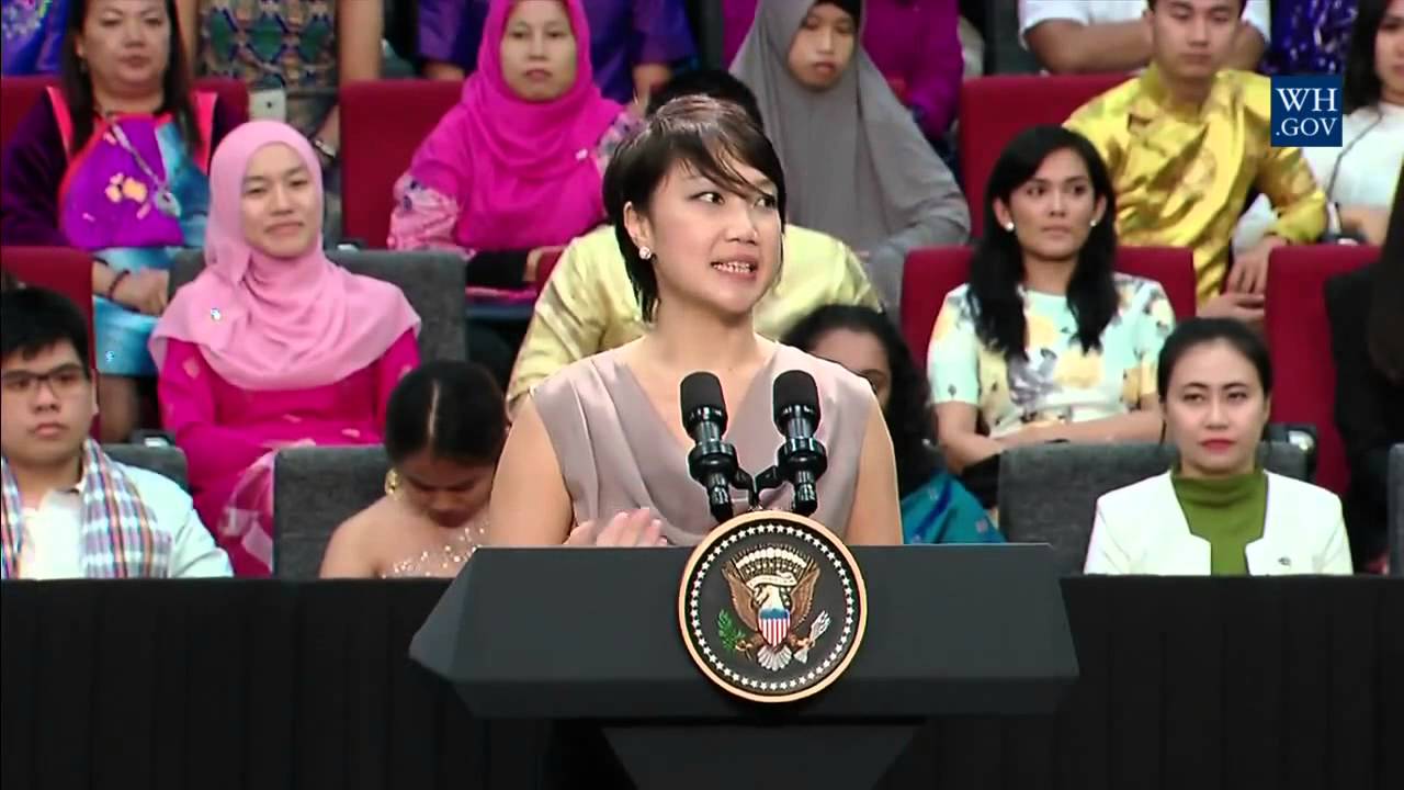 Professional Fellows Program: YSEALI Alumna Carrie Tan Introduces President Obama