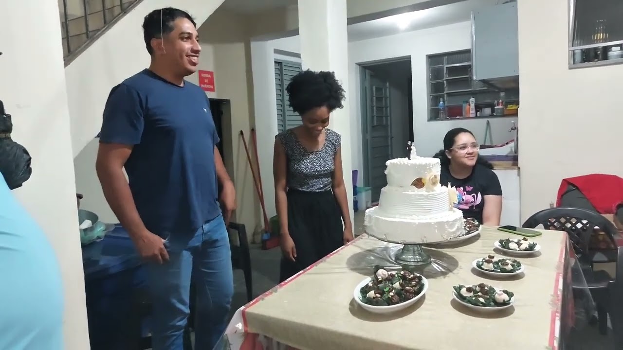 #sobre ontem, teve bolo 🎂 e até um culto abençoado.