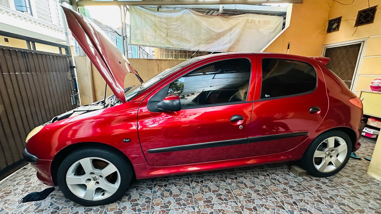 Berburu Mobil impian Peugeot 206 tahun 2005￼