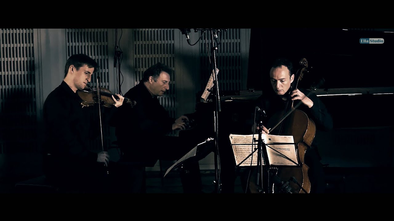 Staud (*1974), Four Miniatures for Piano Trio (2007) (To BÁLINT ANDRÁS VARGA) - VIENNA PIANO TRIO