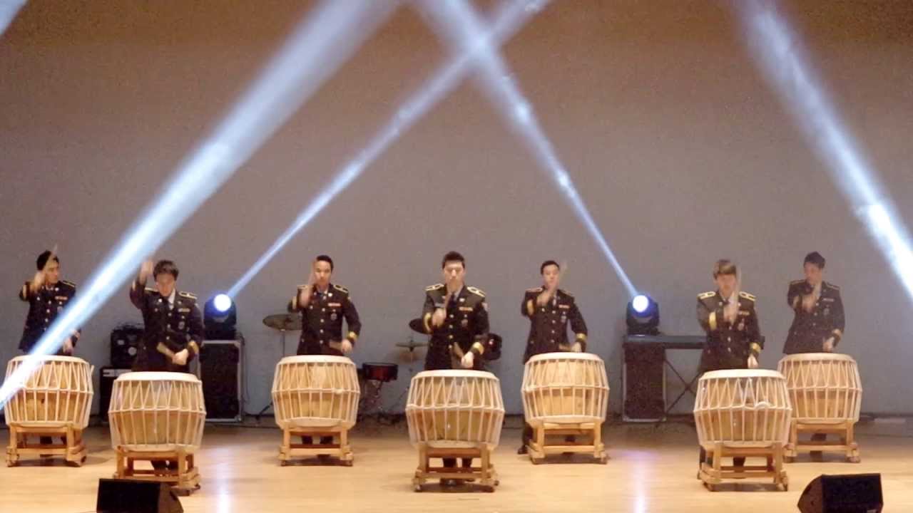 이레지역아동센터 썸머콘서트-서울경찰홍보단 난타무대