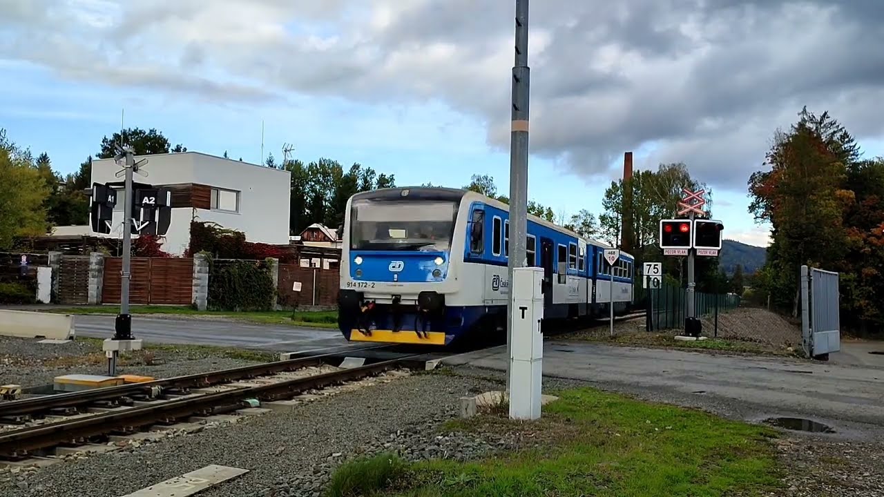 Železniční přejezd AŽD 97 P 1223 Mirošov 28.9.2022 Czech railroad crossing.