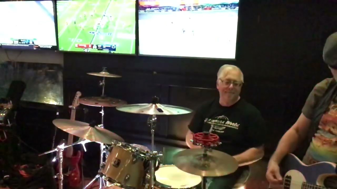 The Wayne ale house and The Phoenixband good together 