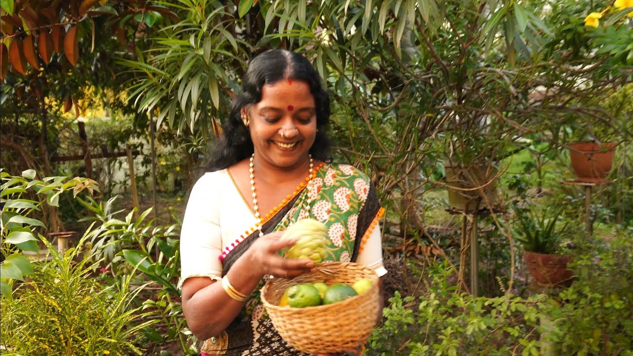 വീട്ടിലെ ഫലവർഗ്ഗ വിളവെടുപ്പ് !