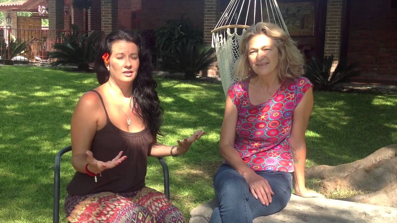 La Casa De Milagros! Living A Course In Miracles! UCDM - Un Curso de Milagros